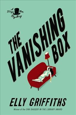 The vanishing box / Elly Griffiths.